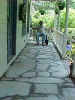 overholt_pointed.jpg (93125 bytes)