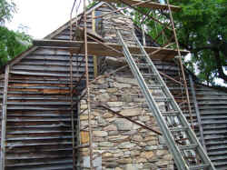 vollrath_close_to_the_roofA.jpg (286396 bytes)